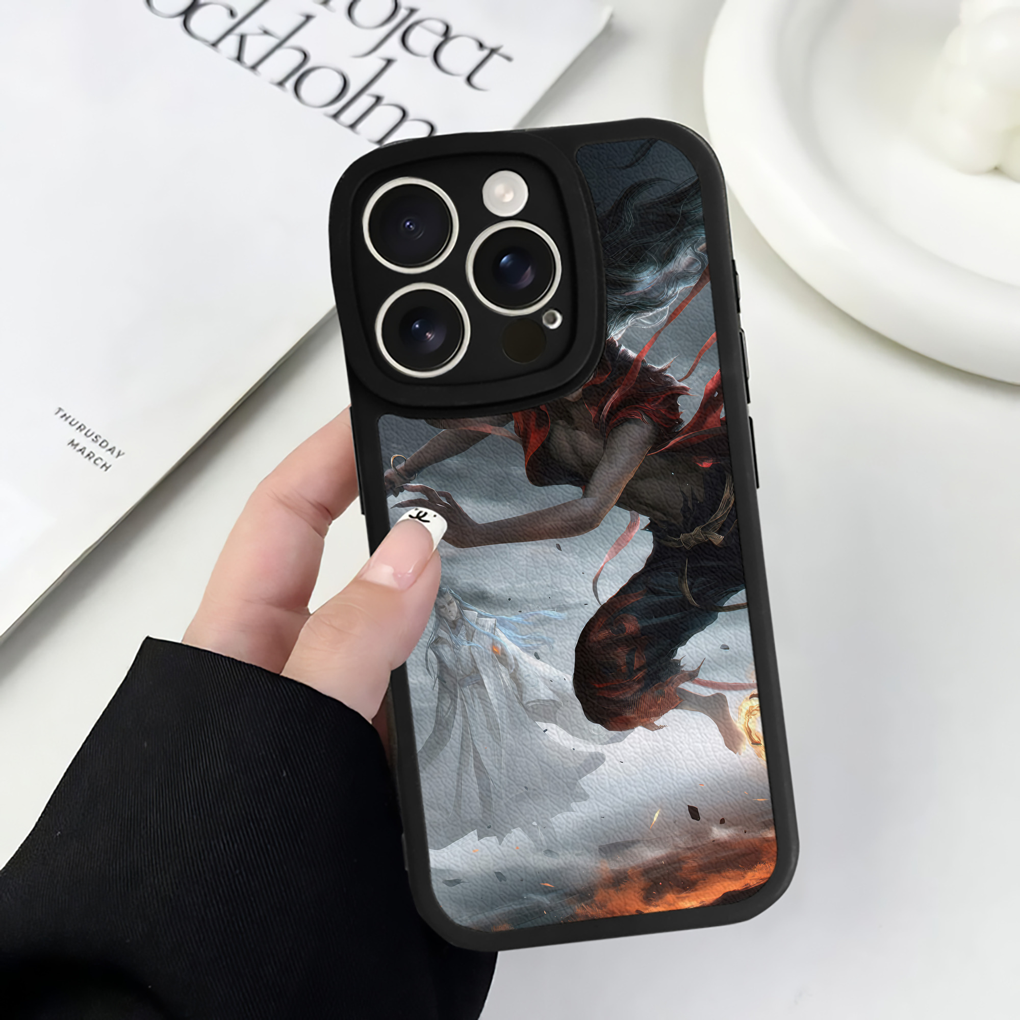 （画像用） Ne Zha 2 ナタ 魔童の大暴れ 【iPhone 16シリーズ対応】シリコンスマホケース（レザー調） 材質：シリコン